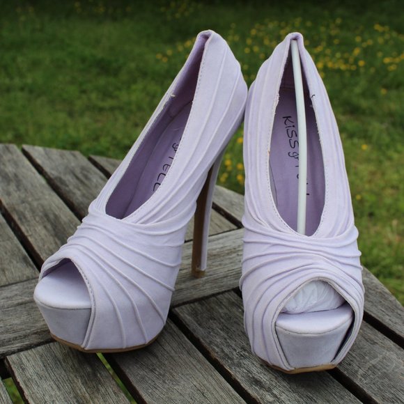 Heels - Picture 2 of 2